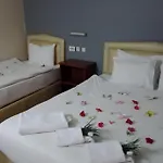 Otel Cesmeli *