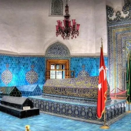 Otel Cesmeli *